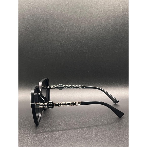 Chanel Womens Black Rimless Sunglasses Silver Chain Link Detail - Picture 8 of 10